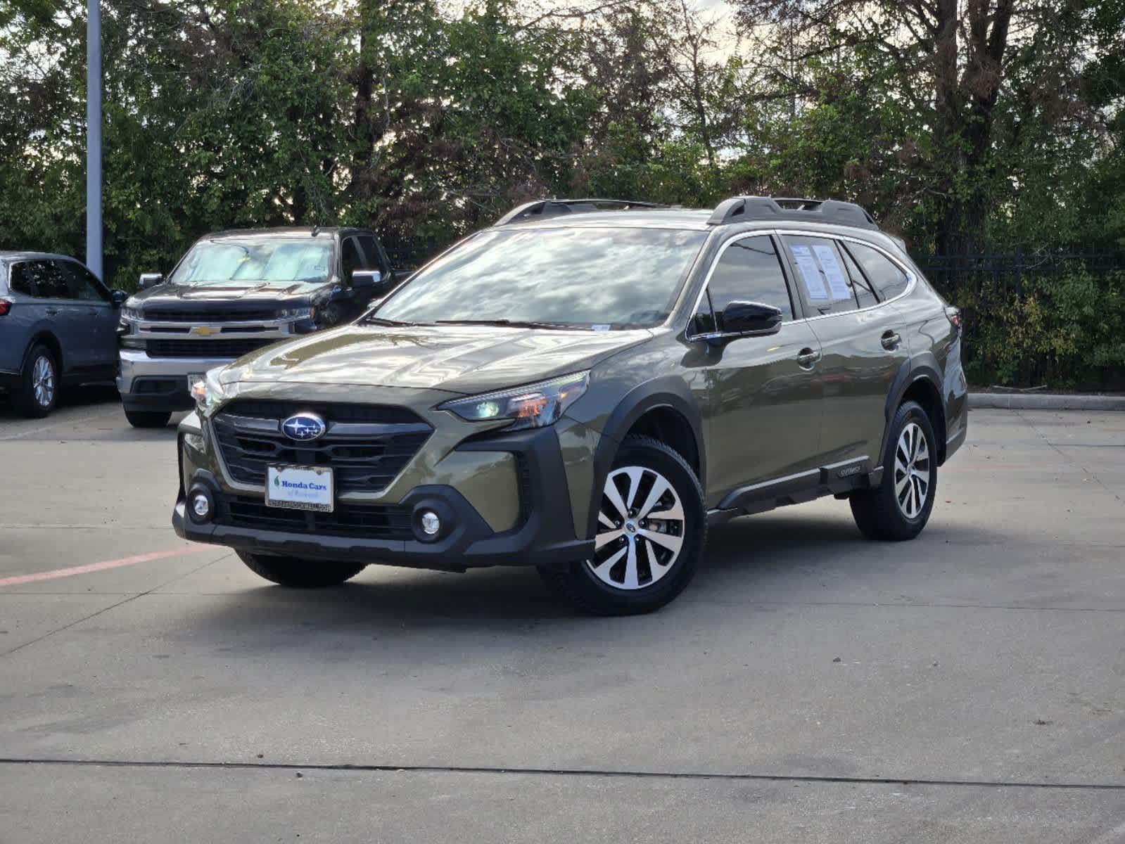 2023 Subaru Outback Premium 1