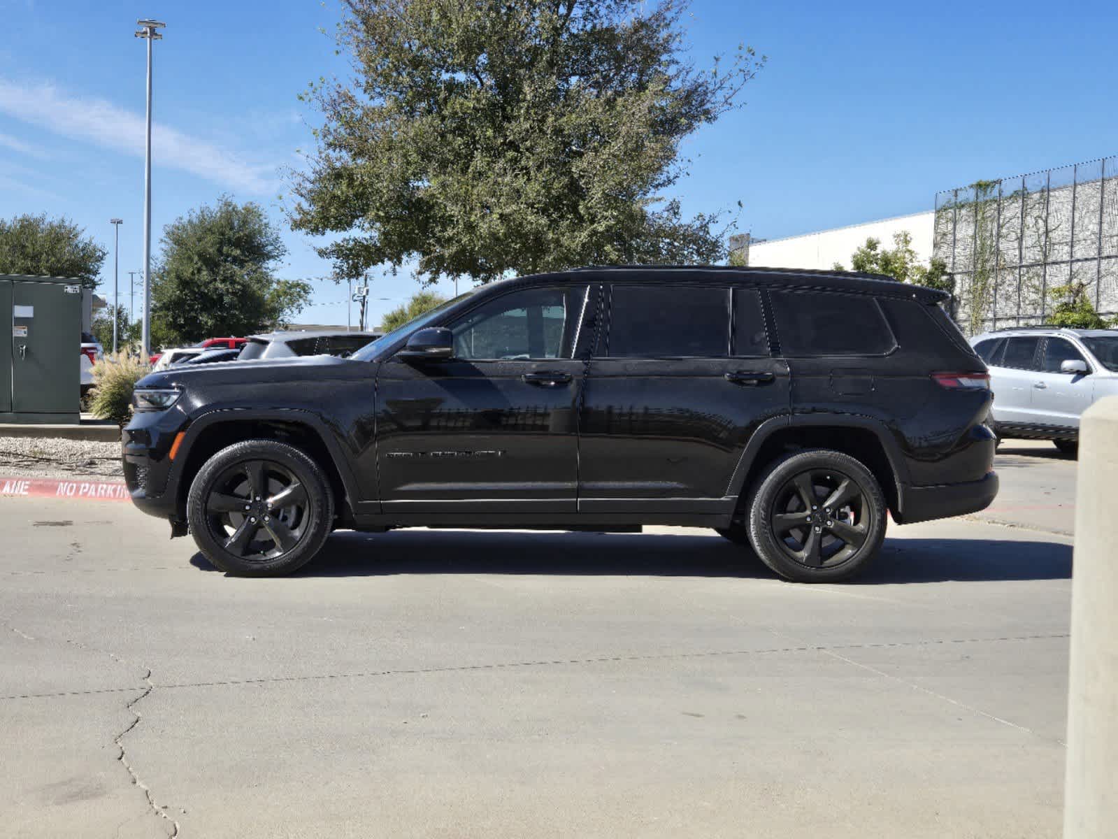 2023 Jeep Grand Cherokee L Altitude 3