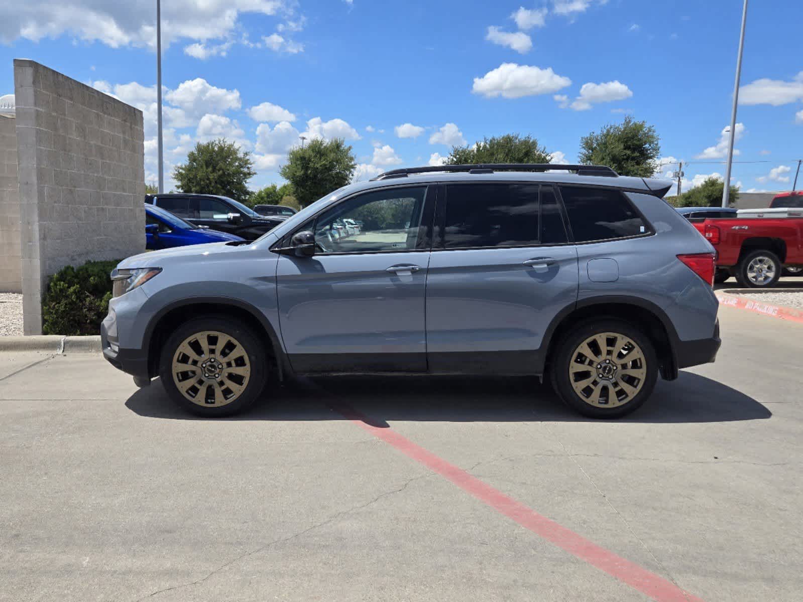 2023 Honda Passport Elite 3