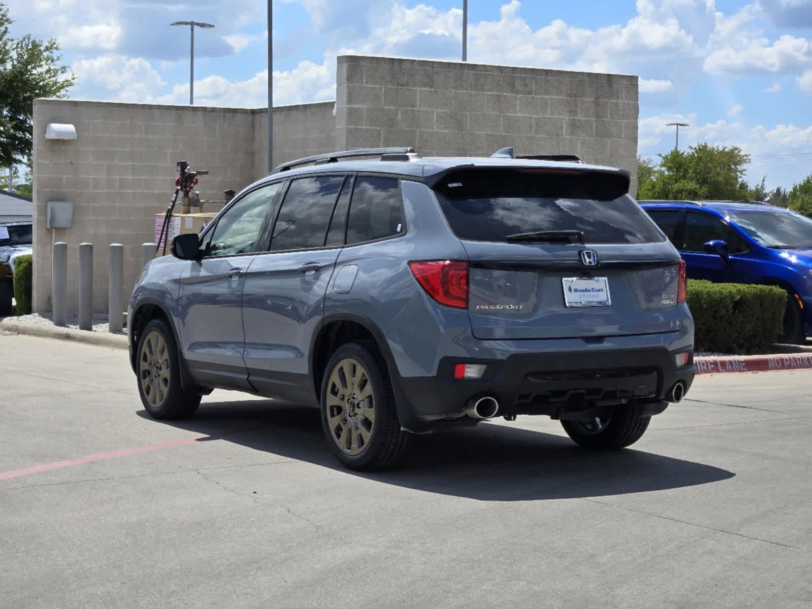 2023 Honda Passport Elite 4