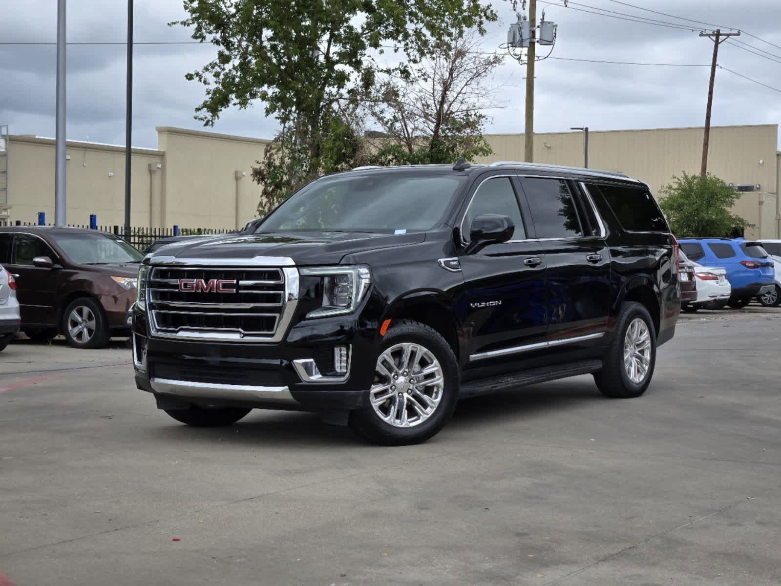 2023 GMC Yukon XL SLT 1