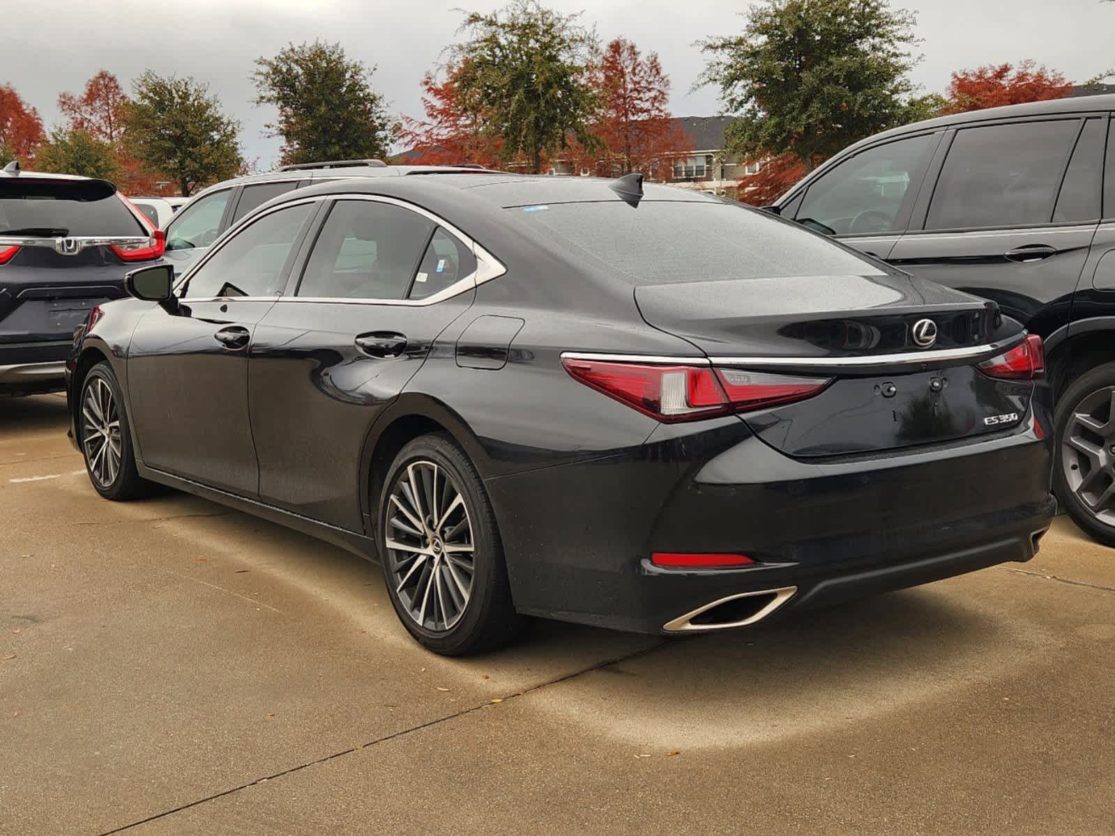 2023 Lexus ES  4