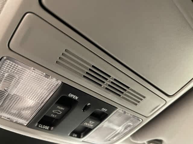 2024 Honda Odyssey EX-L 18