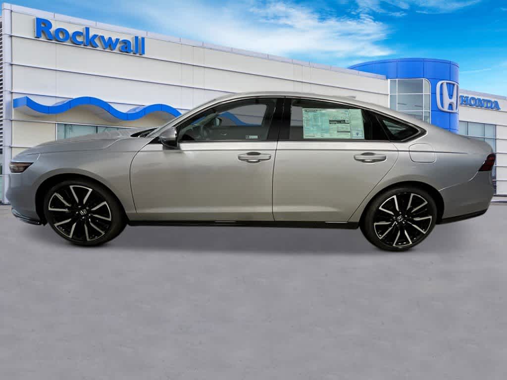 2025 Honda Accord Hybrid Touring 2