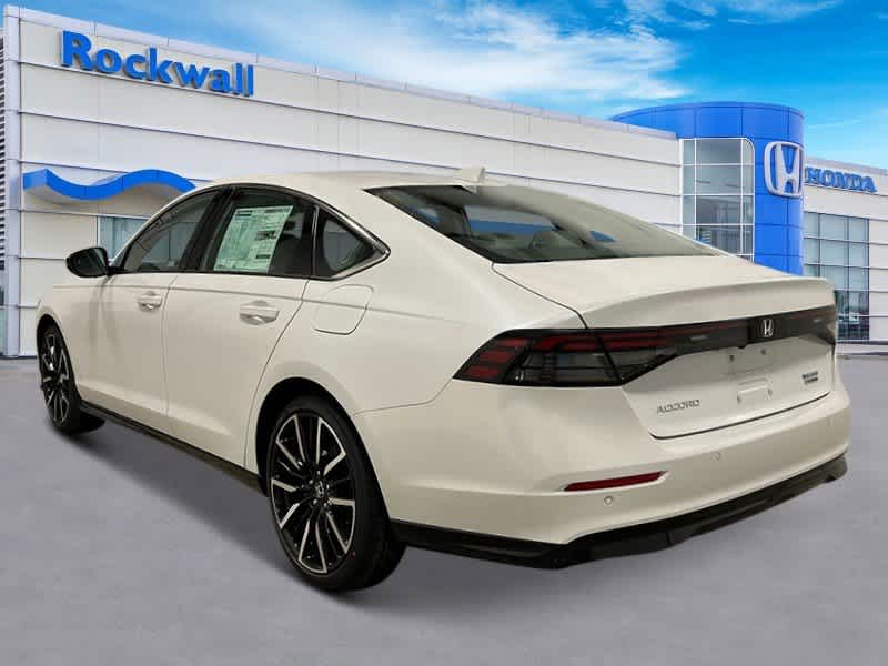 2025 Honda Accord Hybrid Touring 3