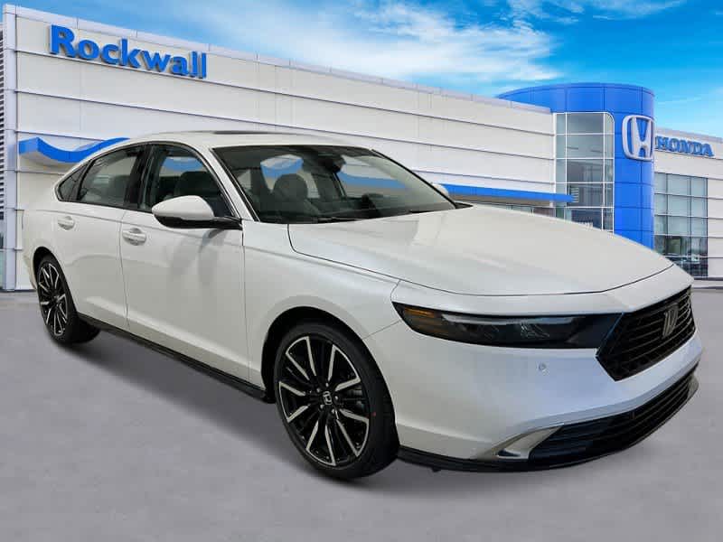 2025 Honda Accord Hybrid Touring 9