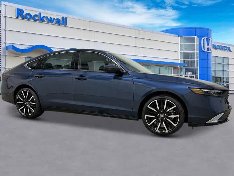 2025 Honda Accord Hybrid Touring 8