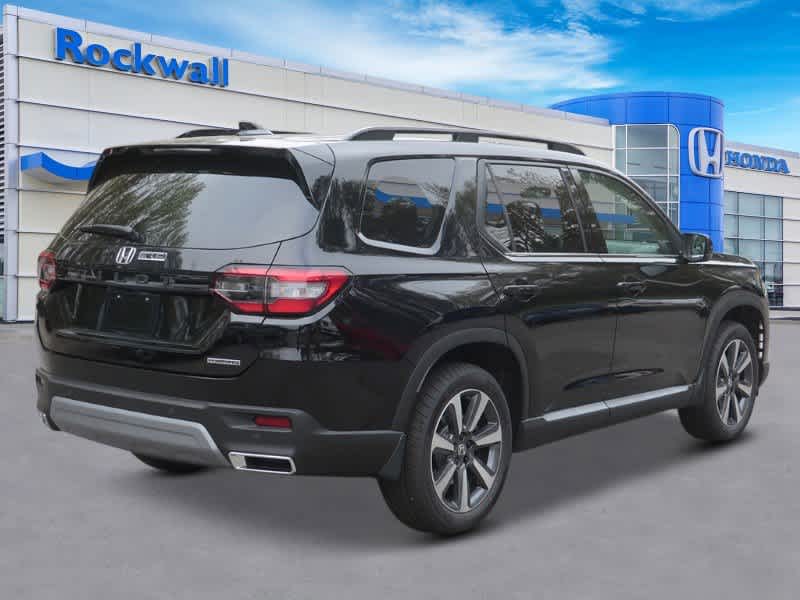 2025 Honda Pilot Touring 4