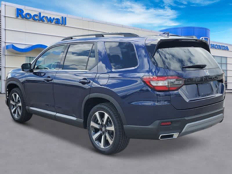 2025 Honda Pilot Touring 3