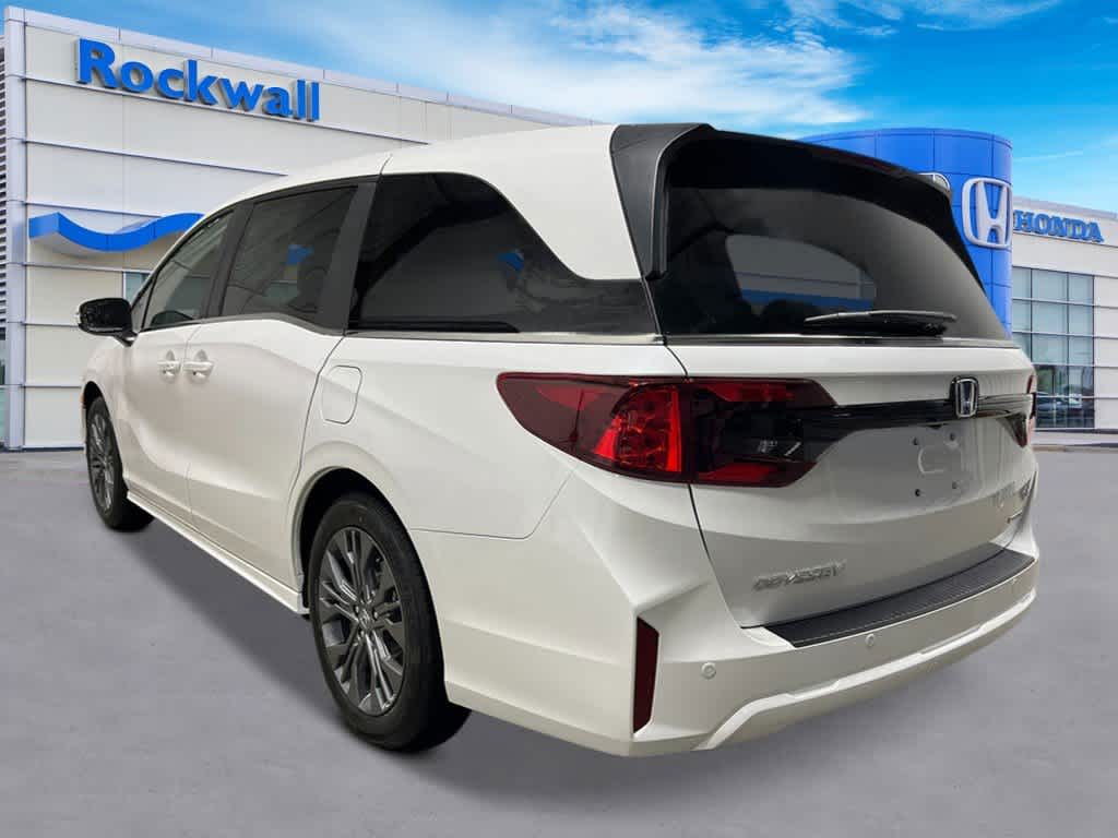 2025 Honda Odyssey Touring 3