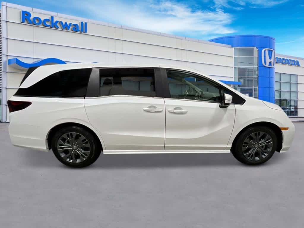 2025 Honda Odyssey Touring 8