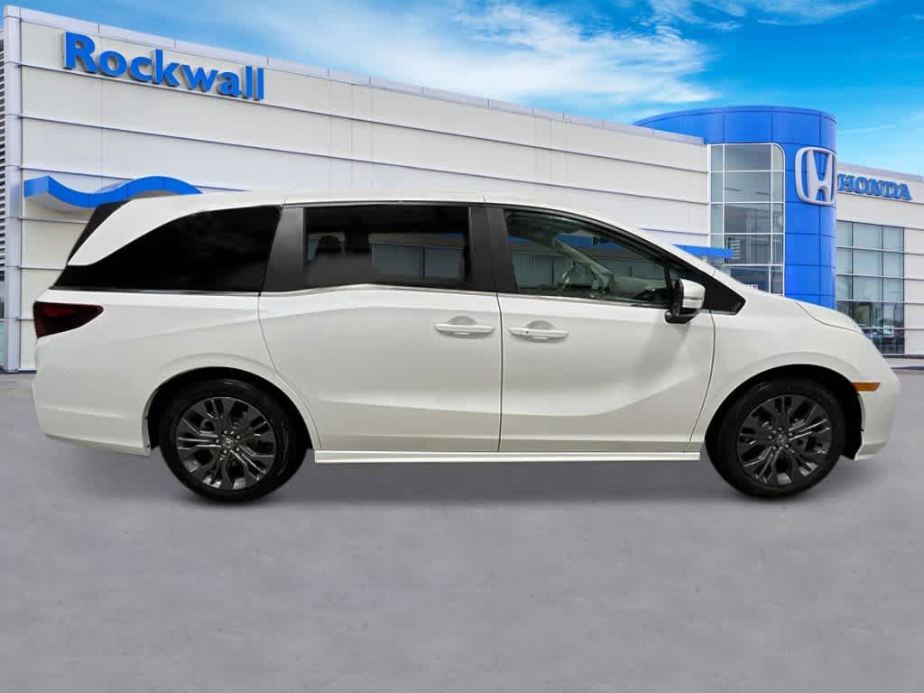 2025 Honda Odyssey Touring 8