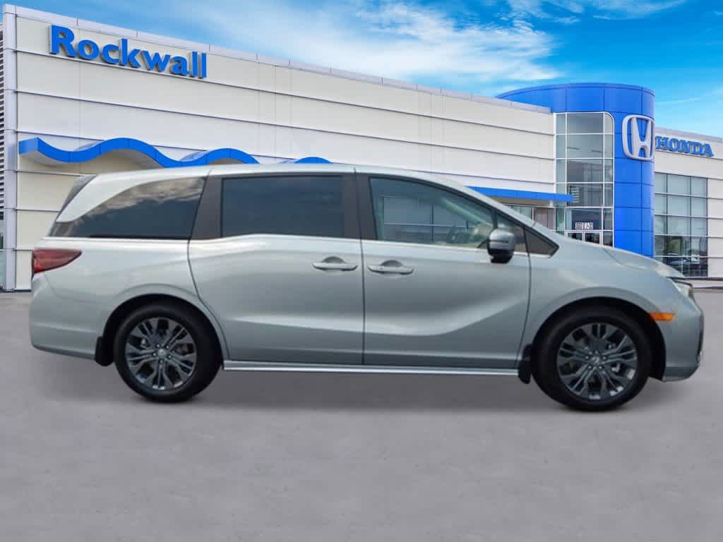 2025 Honda Odyssey Touring 6