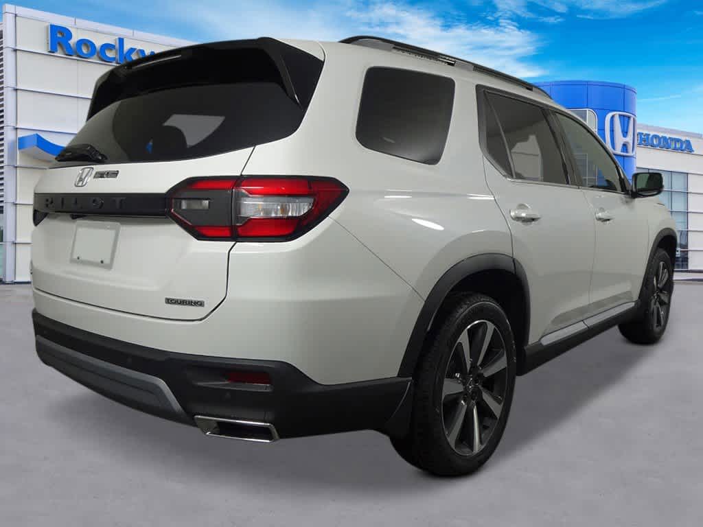 2025 Honda Pilot Touring 5