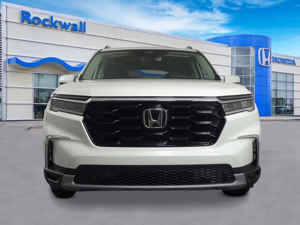 2025 Honda Pilot Touring 8