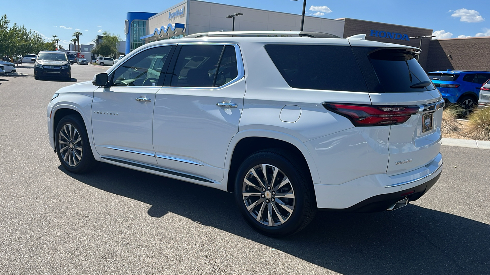 2023 Chevrolet Traverse Premier 13