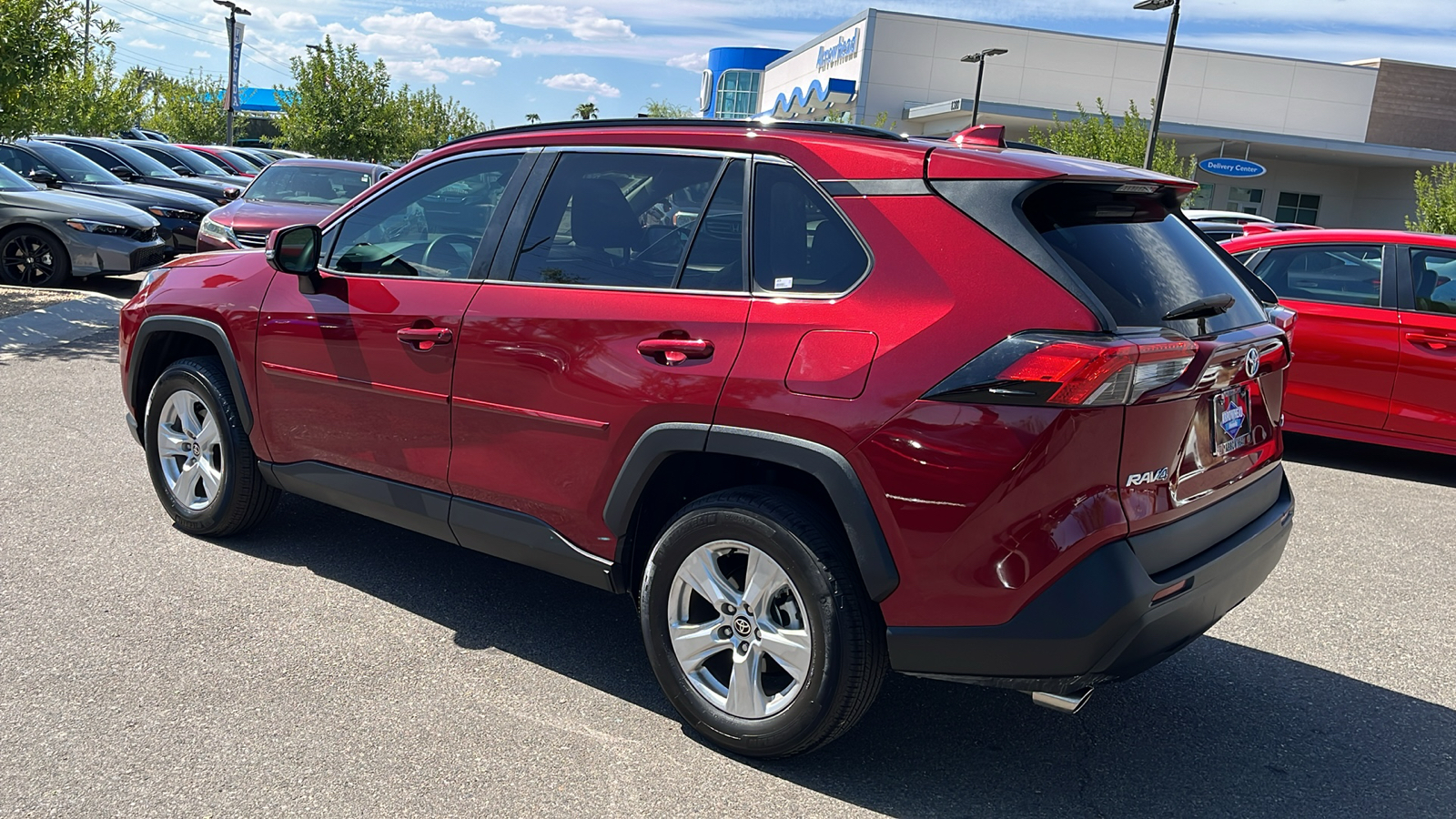 2021 Toyota RAV4 XLE 10