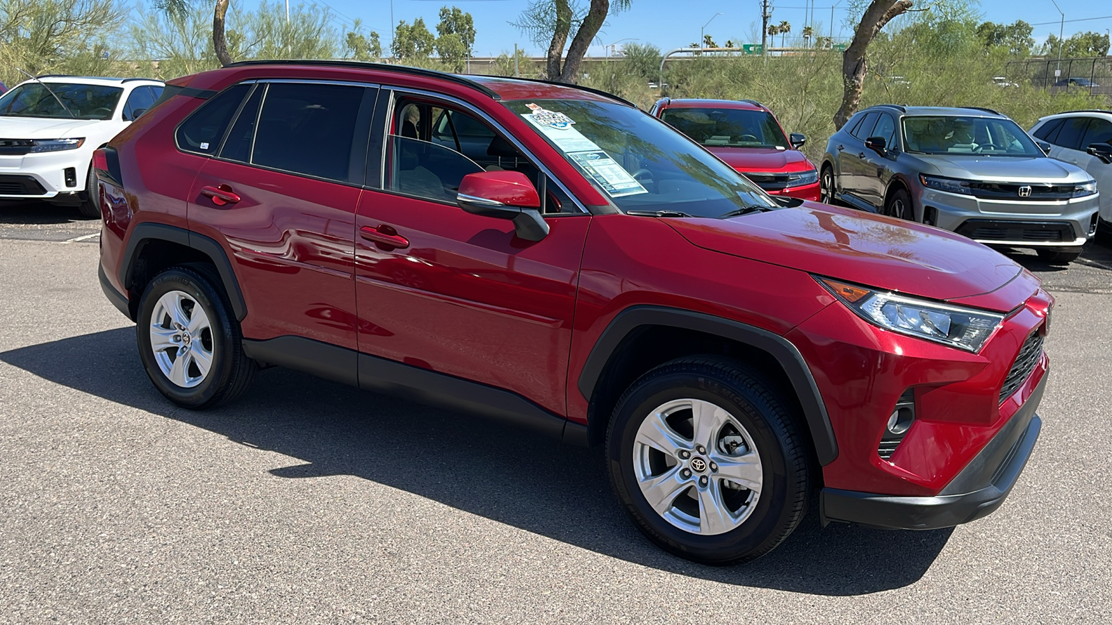 2021 Toyota RAV4 XLE 18