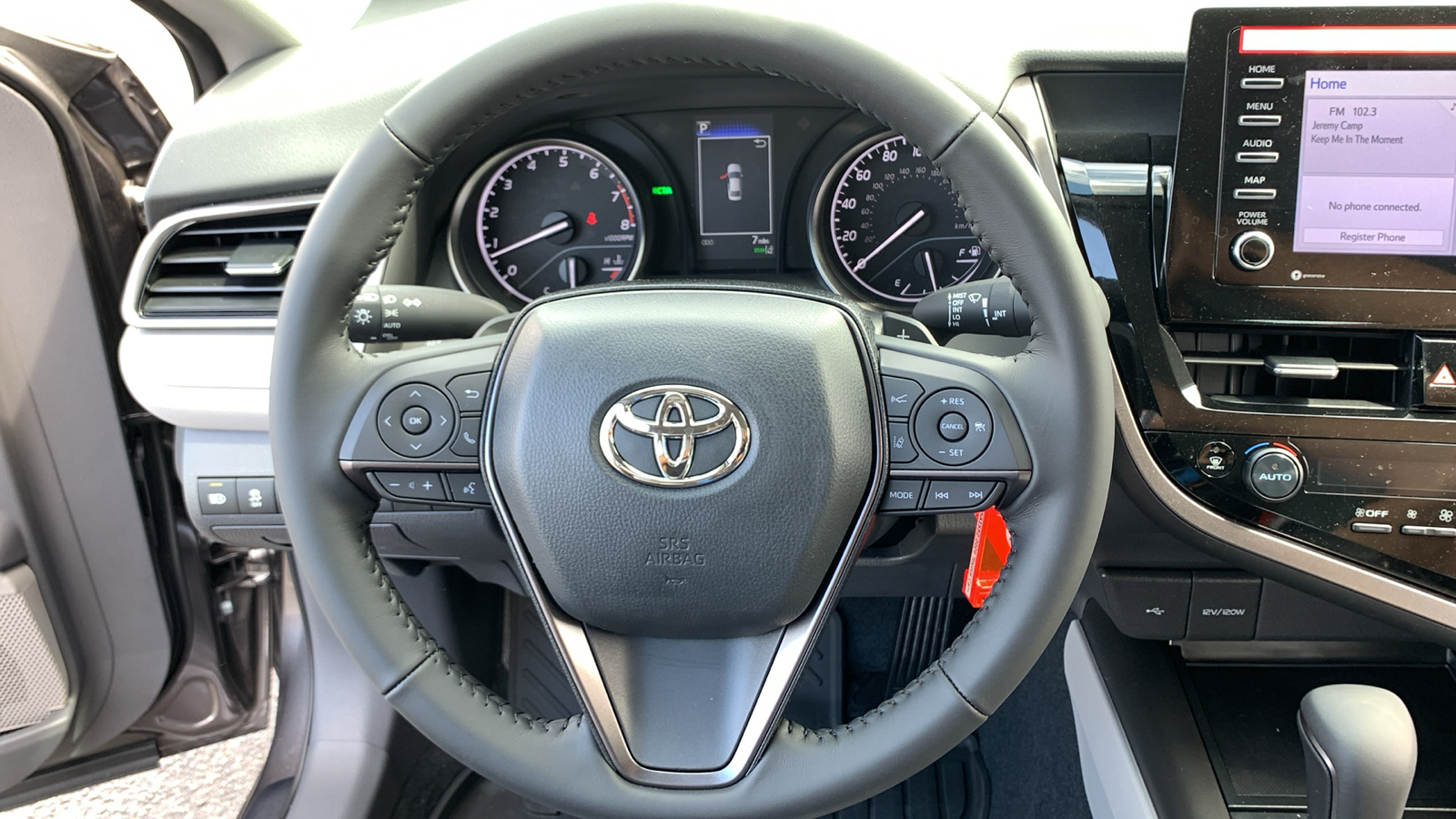 2024 Toyota Camry SE 21