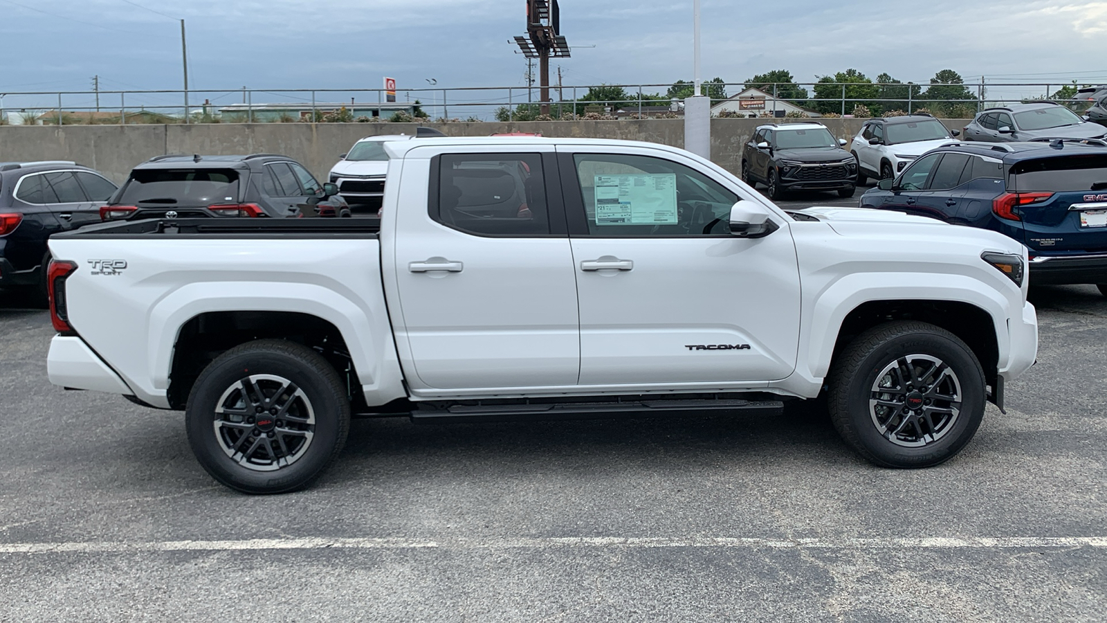 2024 Toyota Tacoma TRD Sport 9