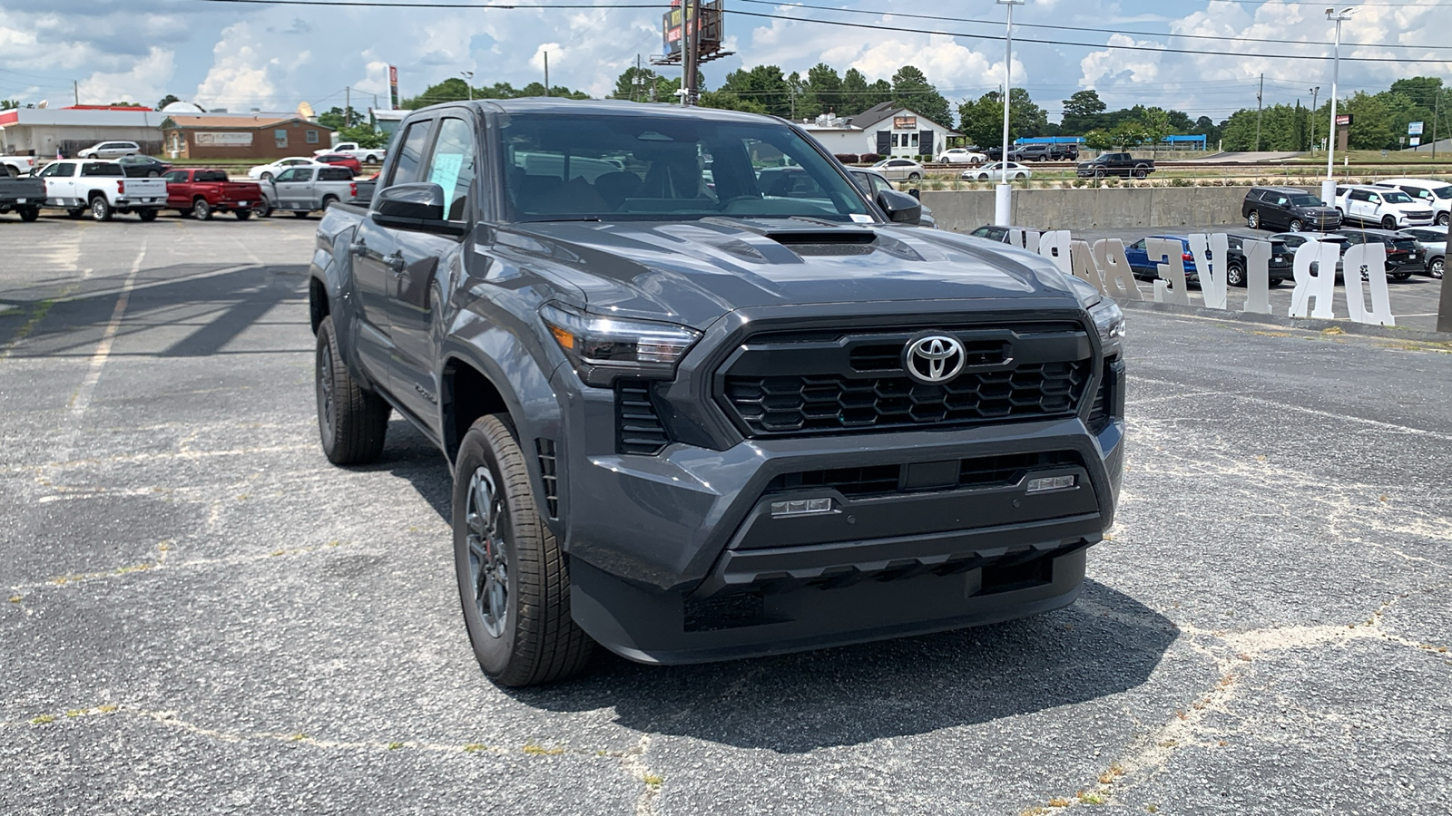 2024 Toyota Tacoma TRD Sport 2