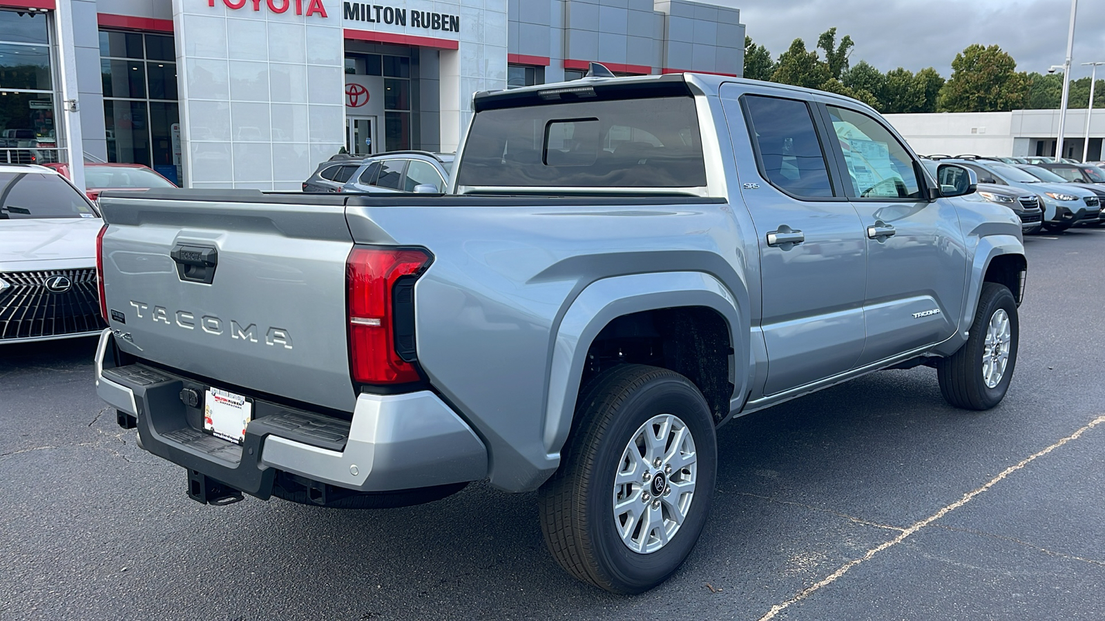 2024 Toyota Tacoma SR5 8