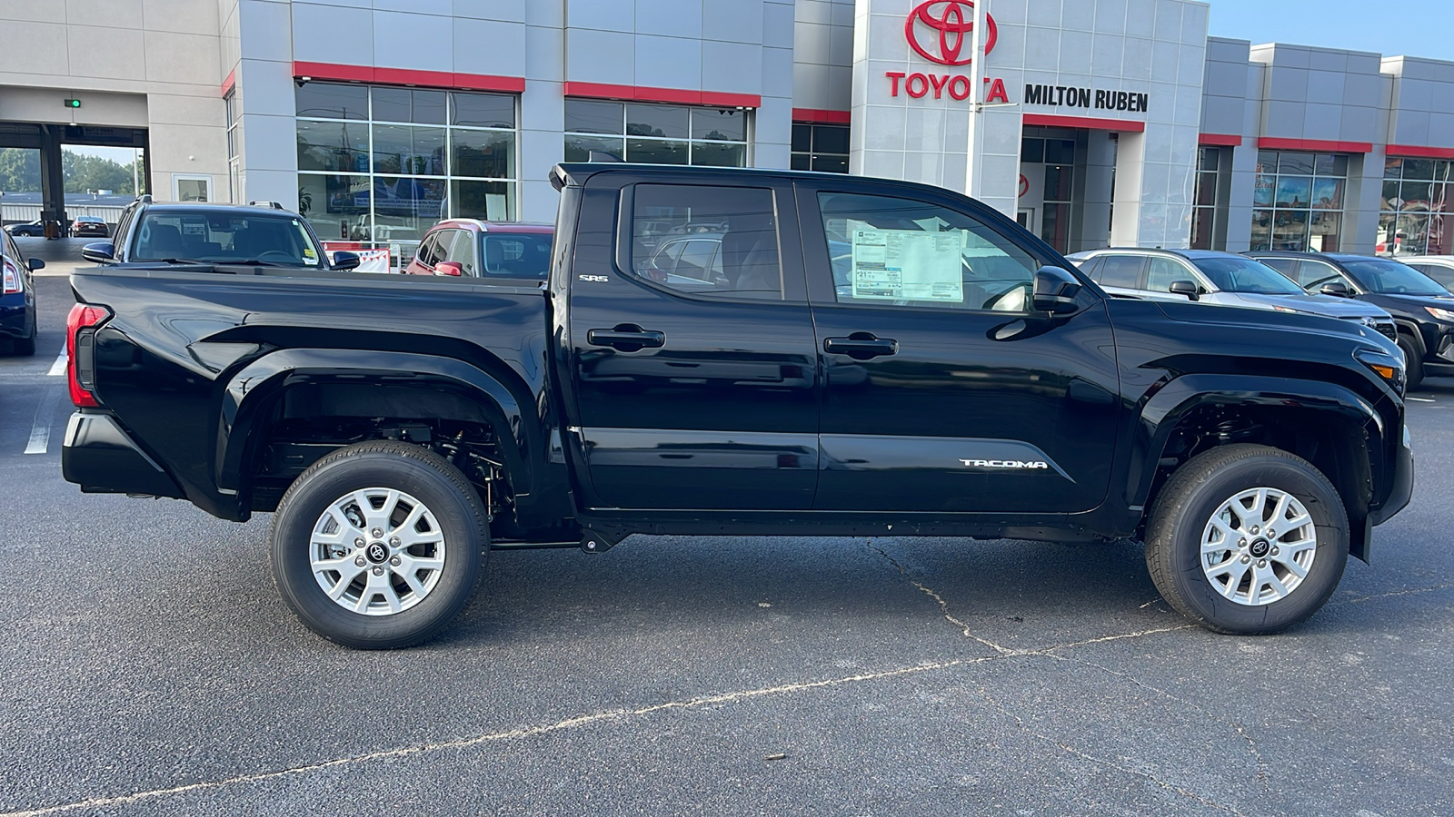 2024 Toyota Tacoma SR5 9