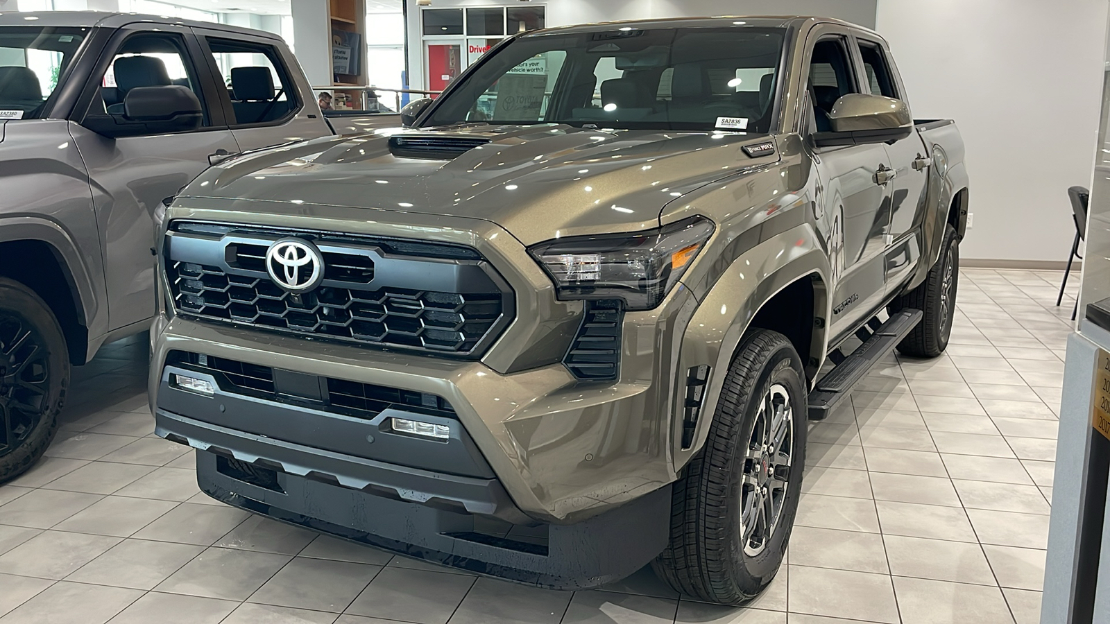 2024 Toyota Tacoma Hybrid TRD Sport 4