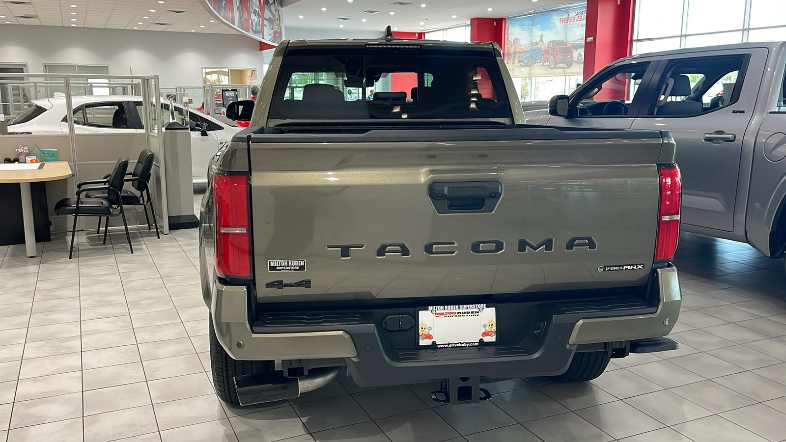 2024 Toyota Tacoma Hybrid TRD Sport 7