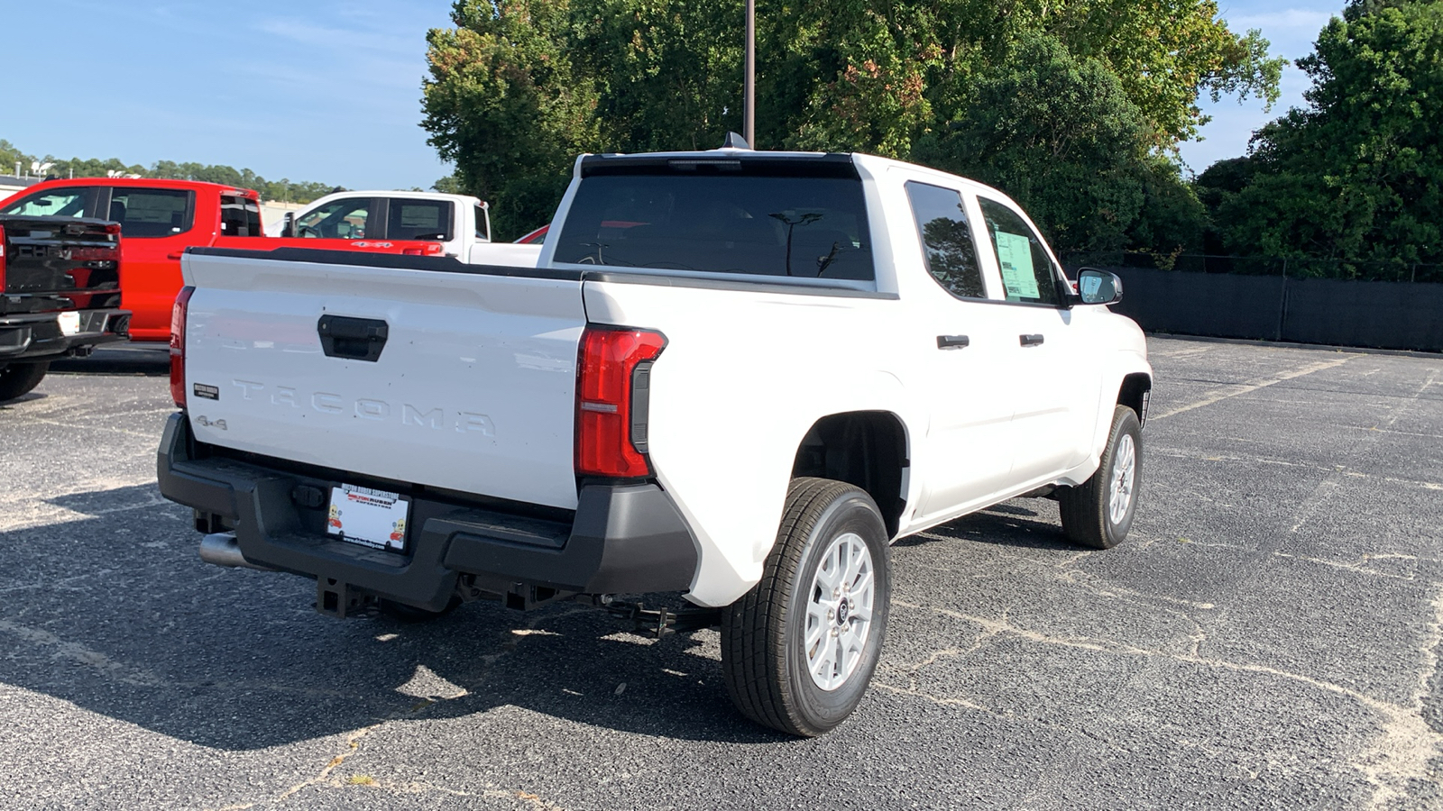 2024 Toyota Tacoma SR 8