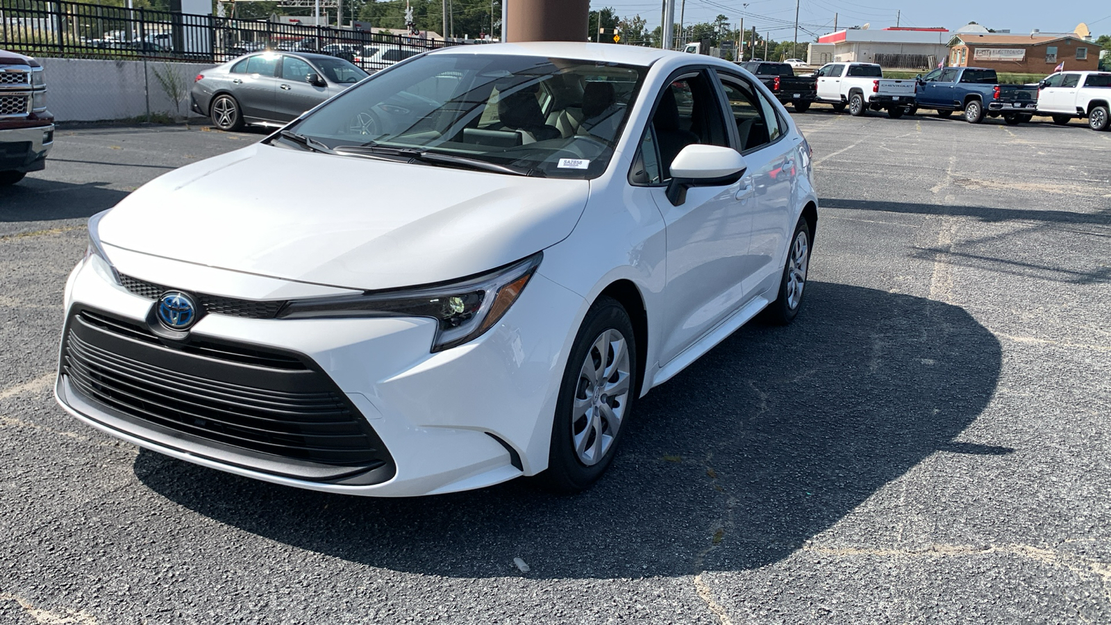 2024 Toyota Corolla Hybrid LE 4