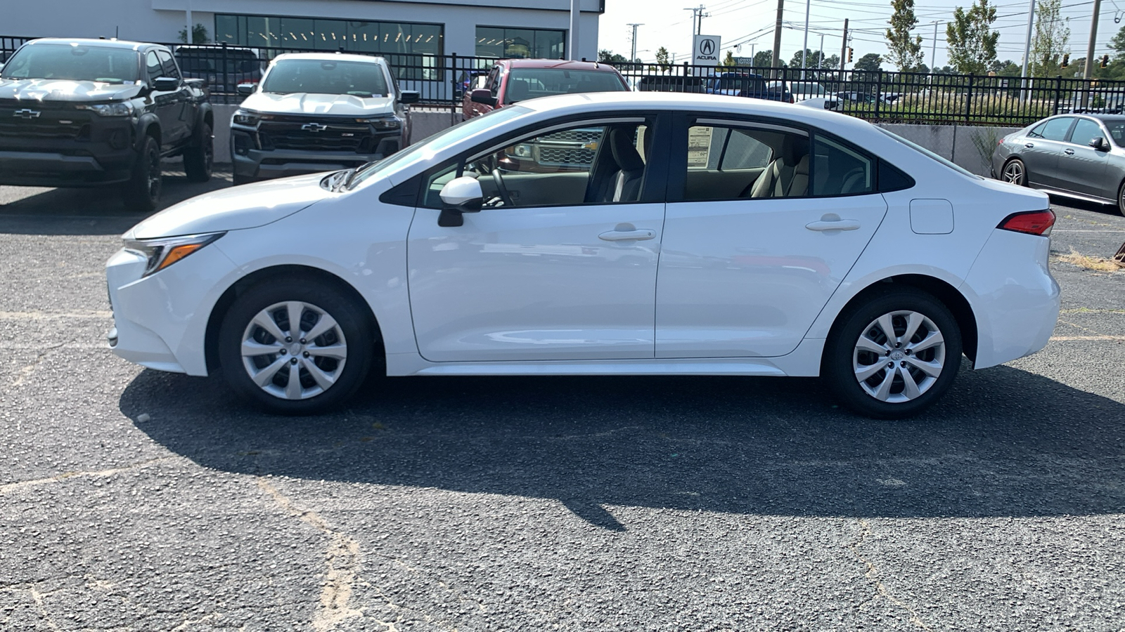 2024 Toyota Corolla Hybrid LE 5