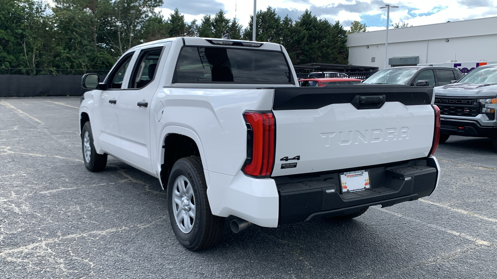 2024 Toyota Tundra SR 6