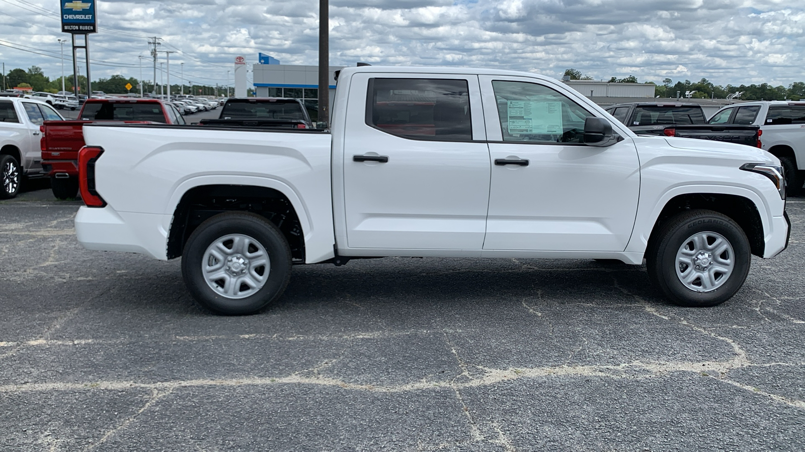 2024 Toyota Tundra SR 9