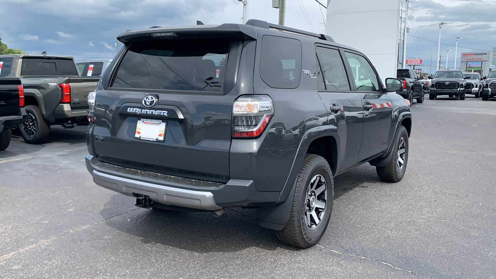 2024 Toyota 4Runner TRD Off-Road Premium 8