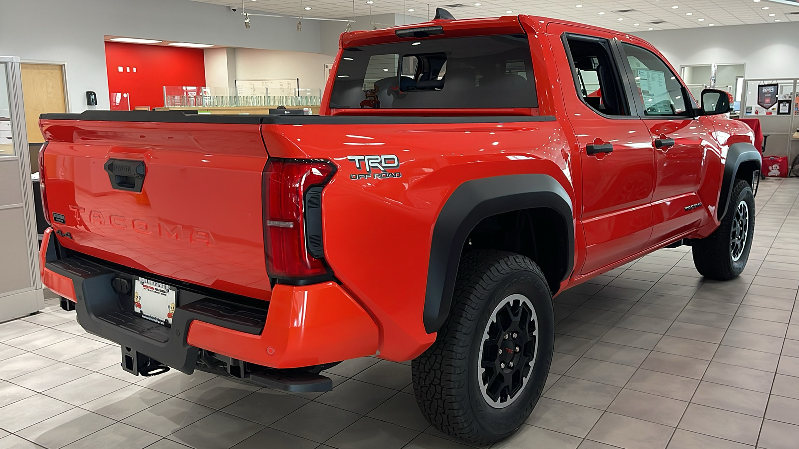 2024 Toyota Tacoma TRD Off-Road 9