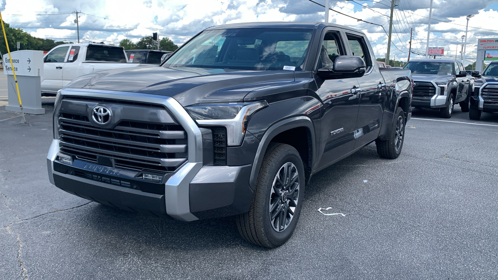 2024 Toyota Tundra Limited 4