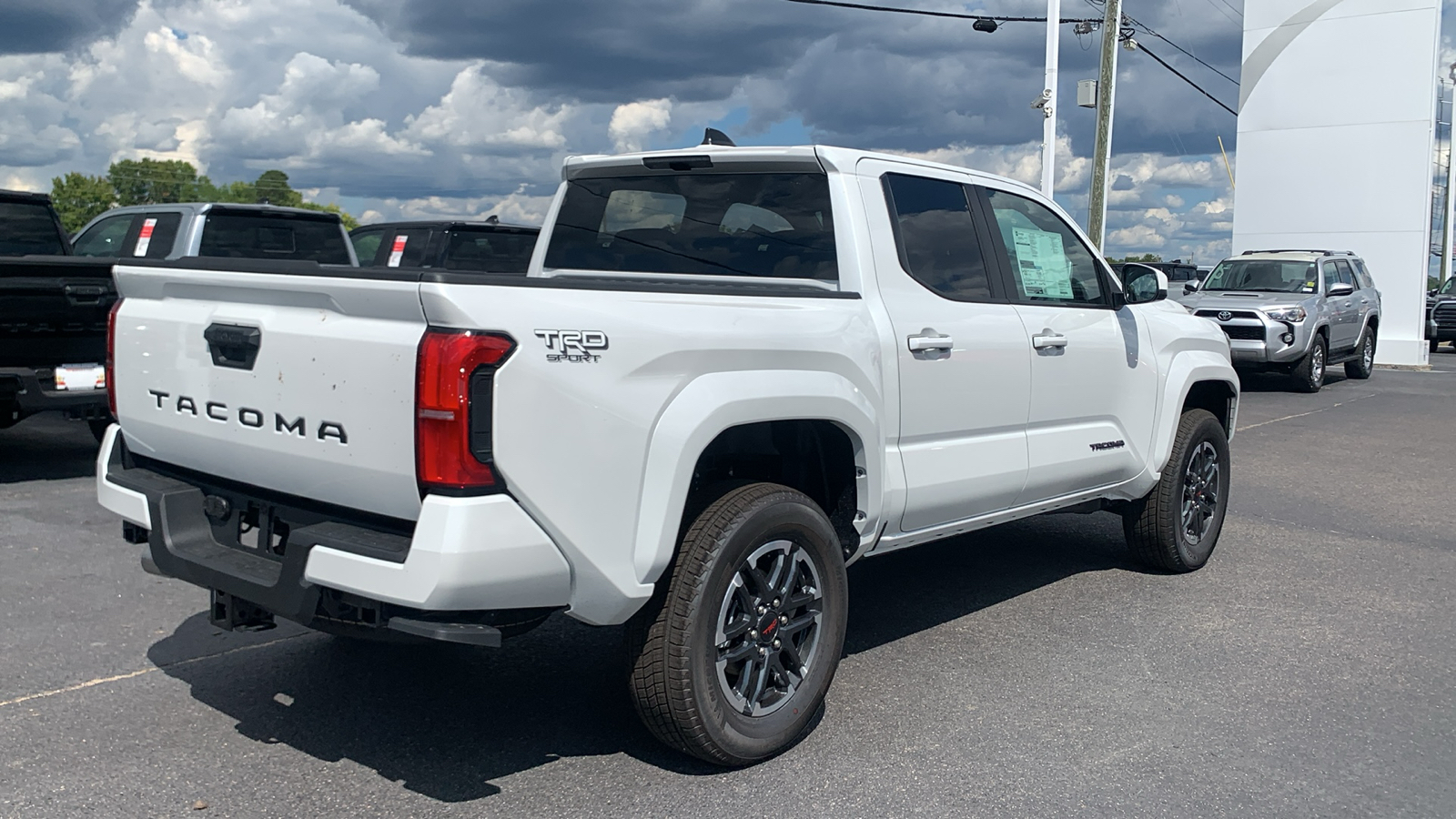 2024 Toyota Tacoma TRD Sport 8