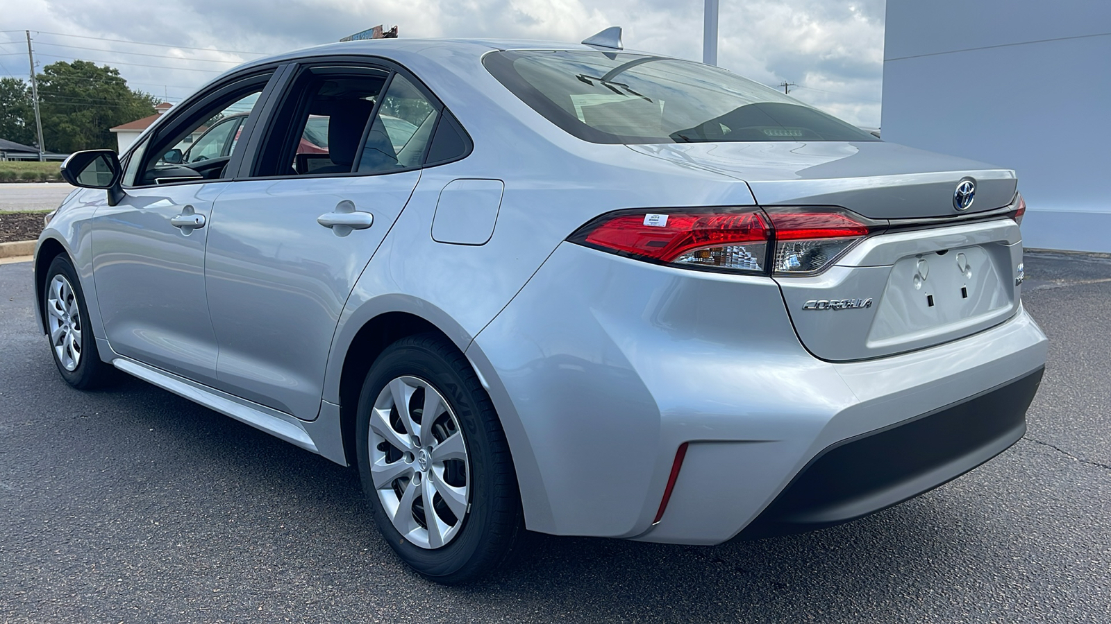 2024 Toyota Corolla Hybrid LE 6