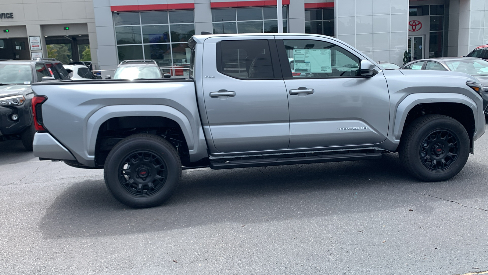 2024 Toyota Tacoma SR5 9