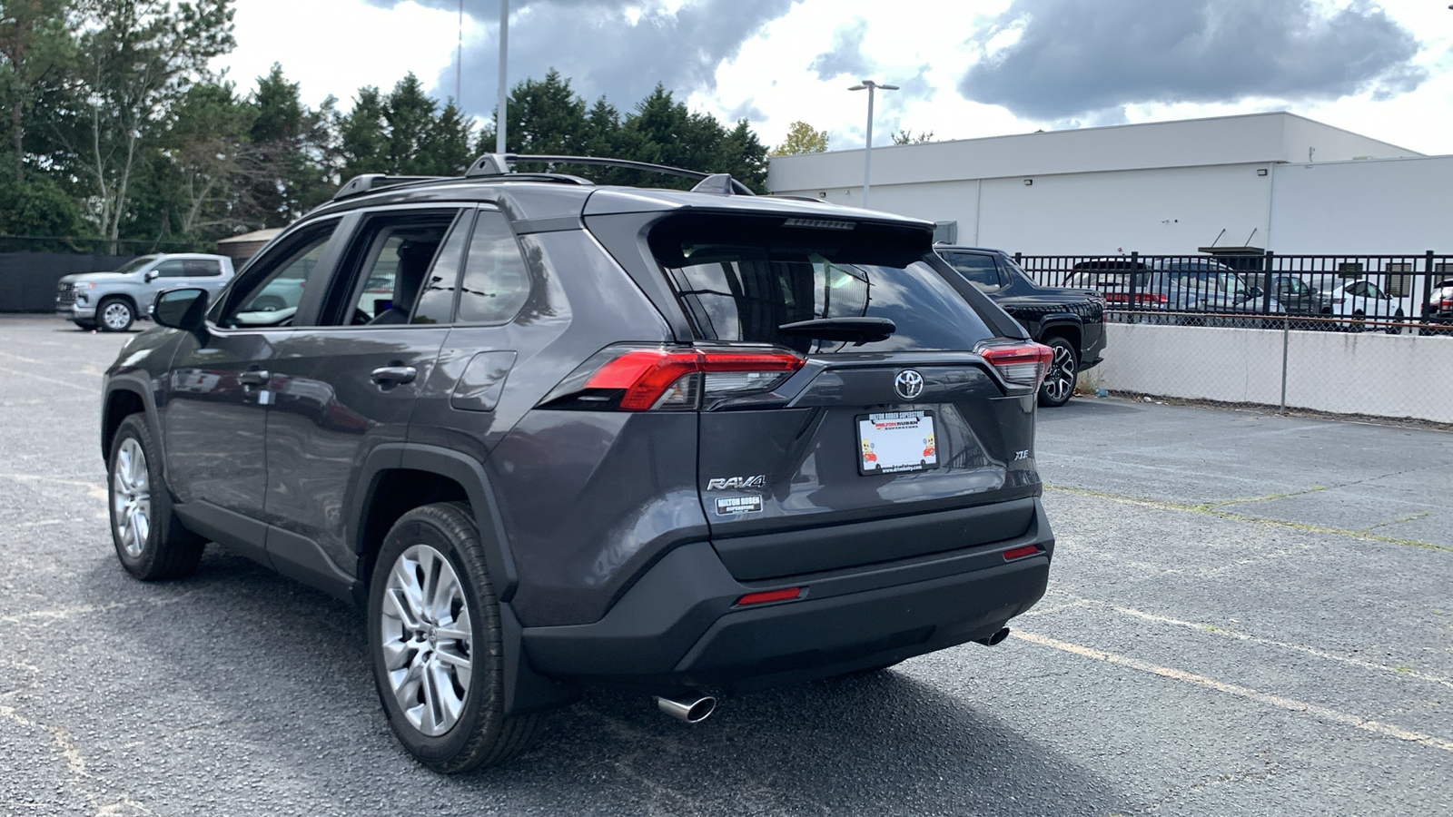 2024 Toyota RAV4 XLE Premium 6