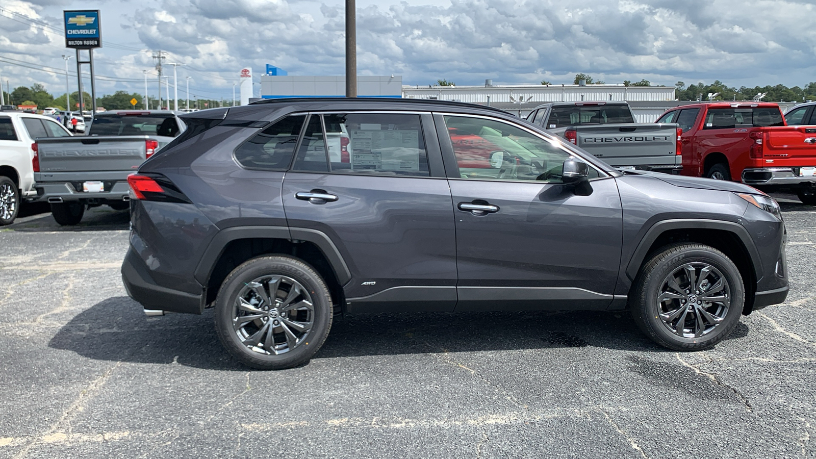 2024 Toyota RAV4 Hybrid Limited 9