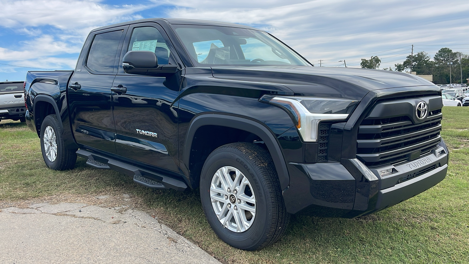 2024 Toyota Tundra SR5 2