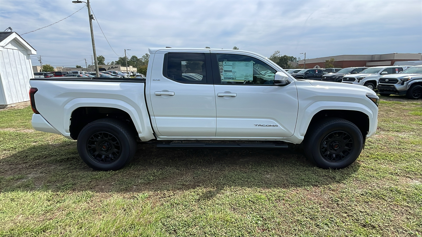 2024 Toyota Tacoma SR5 9