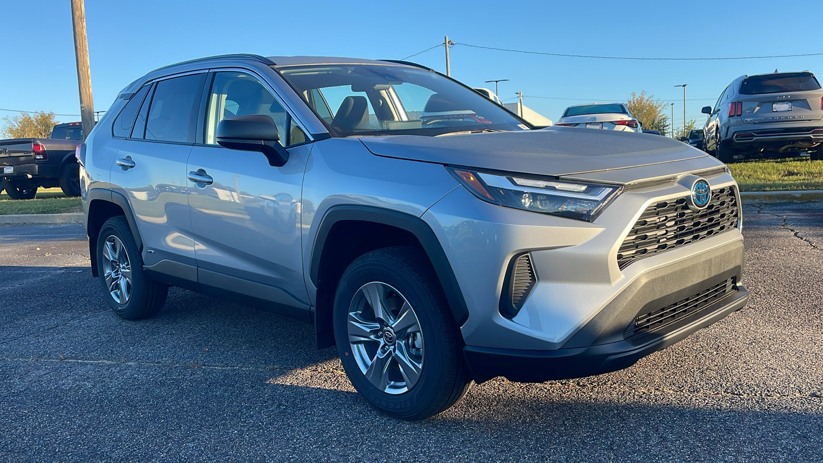 2024 Toyota RAV4 Hybrid LE 2