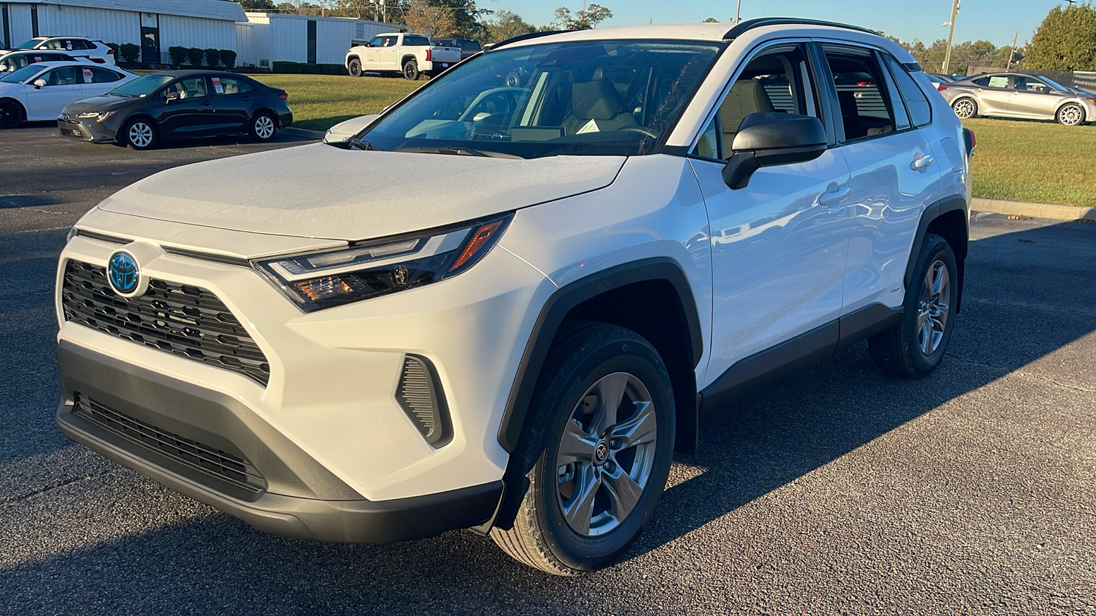 2024 Toyota RAV4 Hybrid LE 4