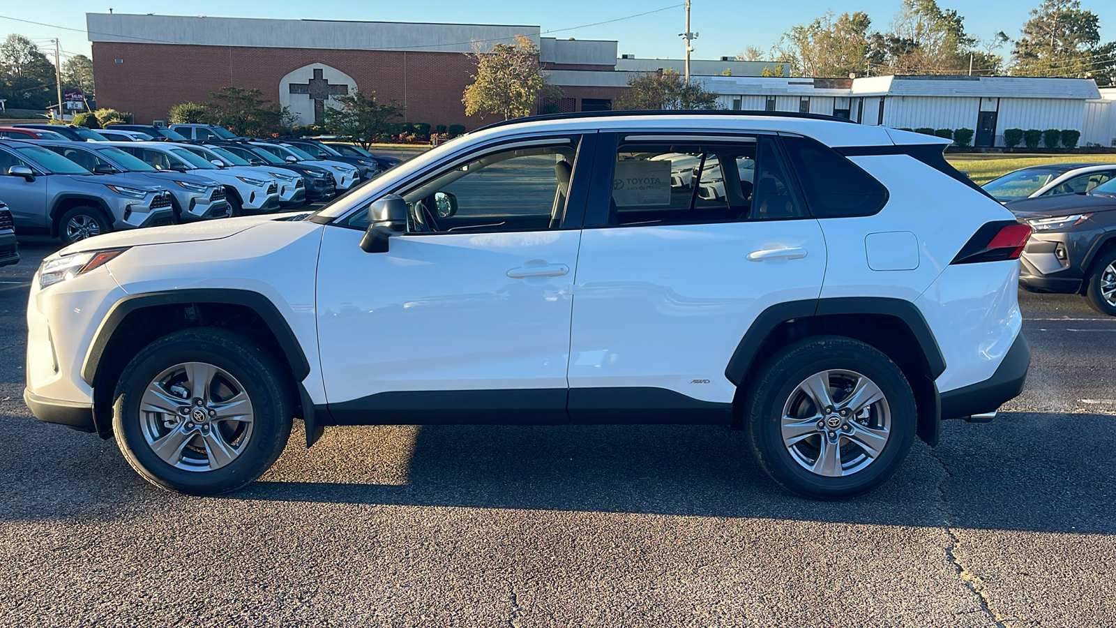 2024 Toyota RAV4 Hybrid LE 5