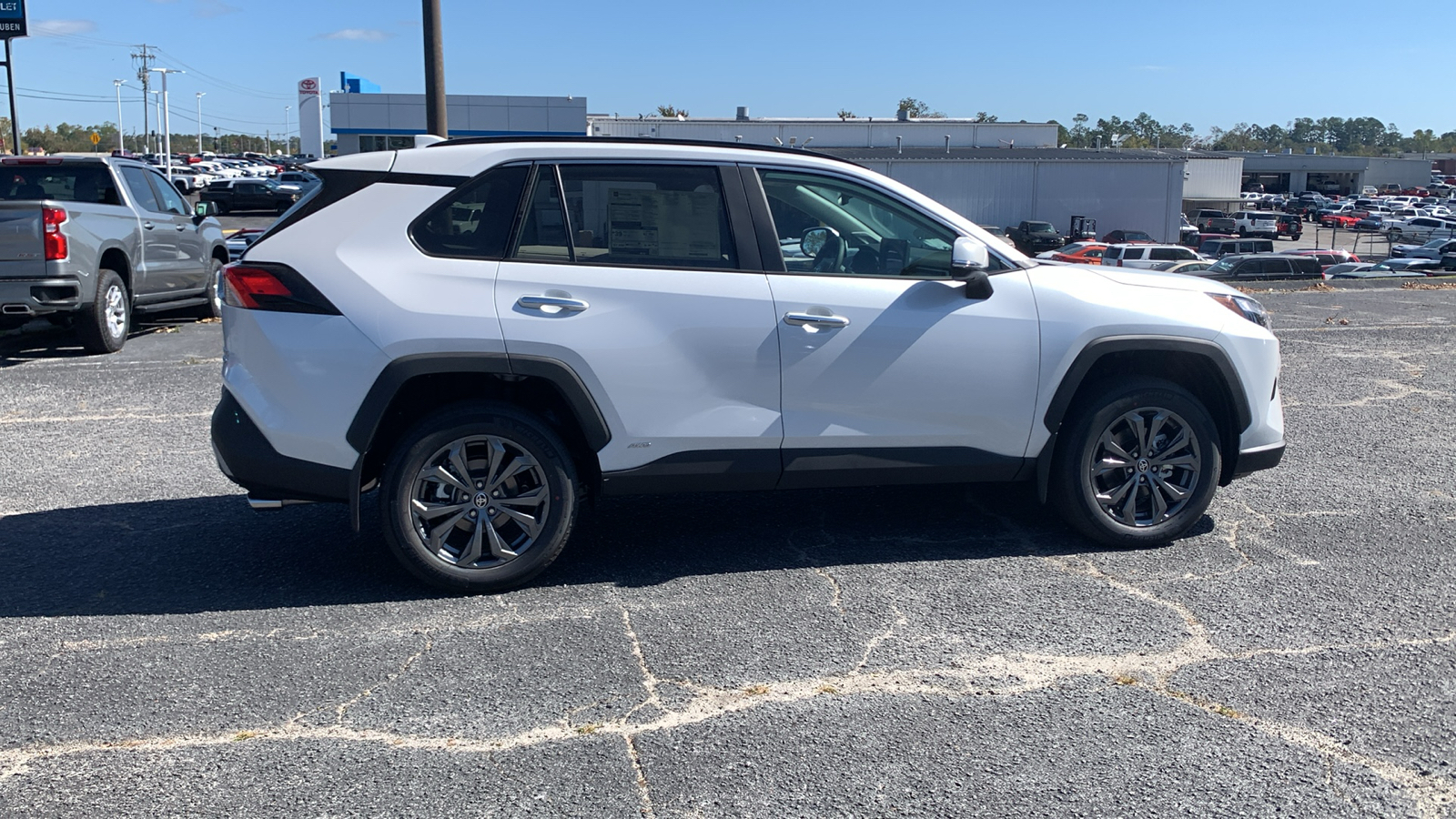 2024 Toyota RAV4 Hybrid Limited 9