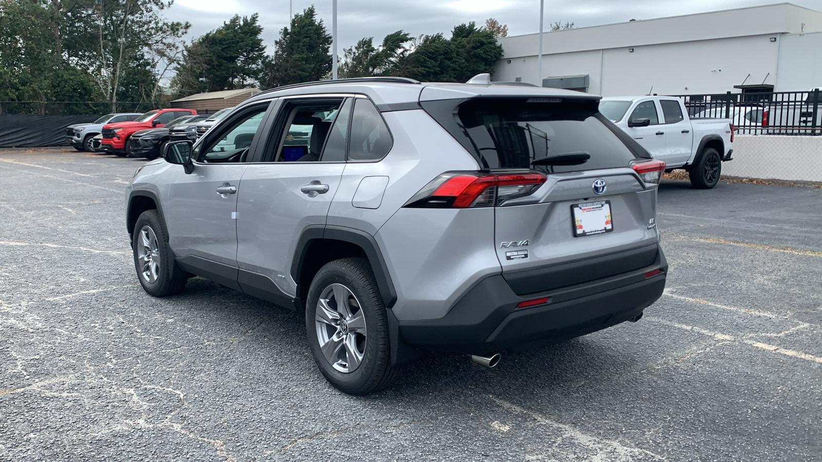 2024 Toyota RAV4 Hybrid LE 6