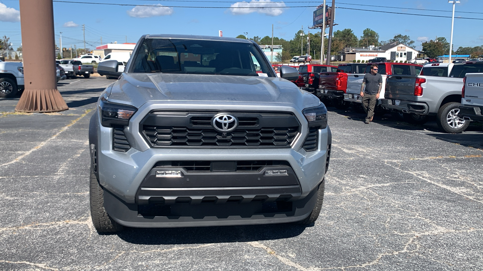 2024 Toyota Tacoma Hybrid TRD Off Road 3